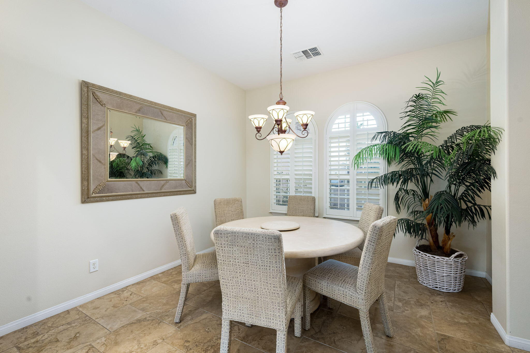 80262 Amazon Indio, CA 92201 - Photo 31 of 45 a dining room with furniture and window