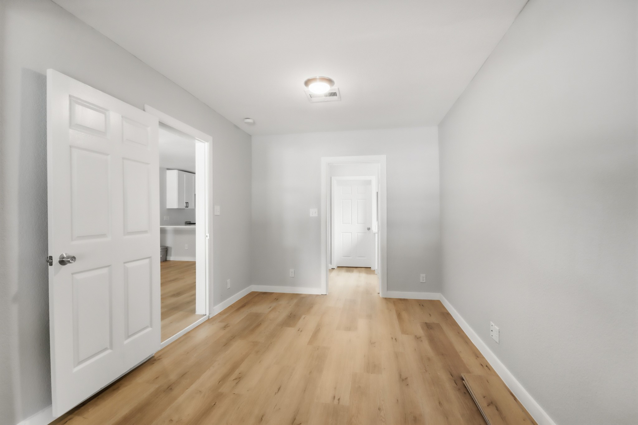 10430 Wiggins Street Houston, TX 77029 - Photo 15 of 27 Primary View #2