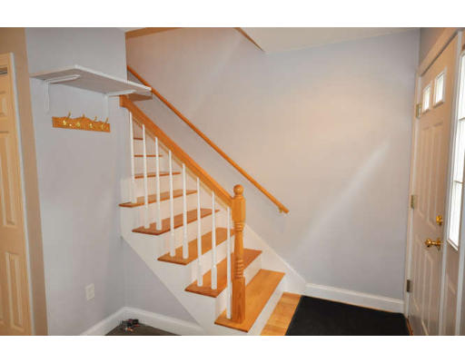 7 Spring Road, Unit 7 Arlington, MA 02476 - Photo 4 of 12 Gallery Image 4