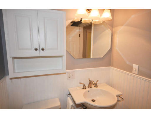 7 Spring Road, Unit 7 Arlington, MA 02476 - Photo 9 of 12 Gallery Image 9