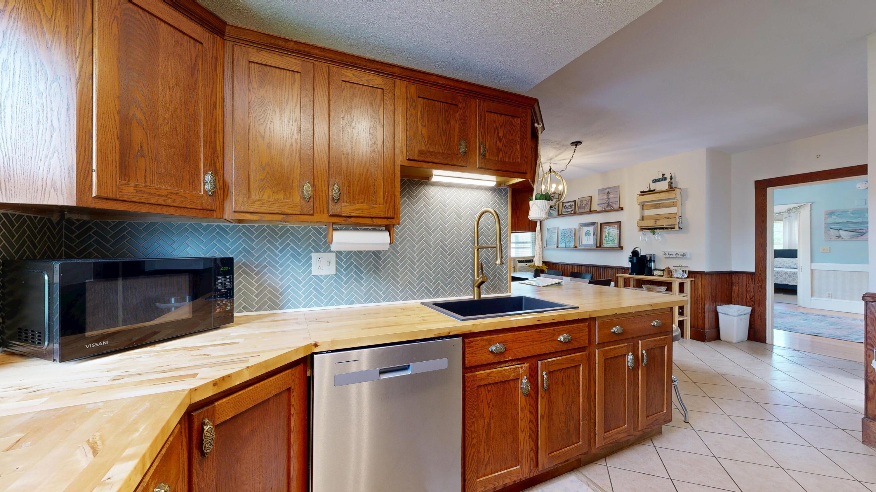 238 Sabattus Street Lewiston, ME 04240 - Photo 49 of 79 238-Sabattus-Street-Upstairs-Unit-061220
