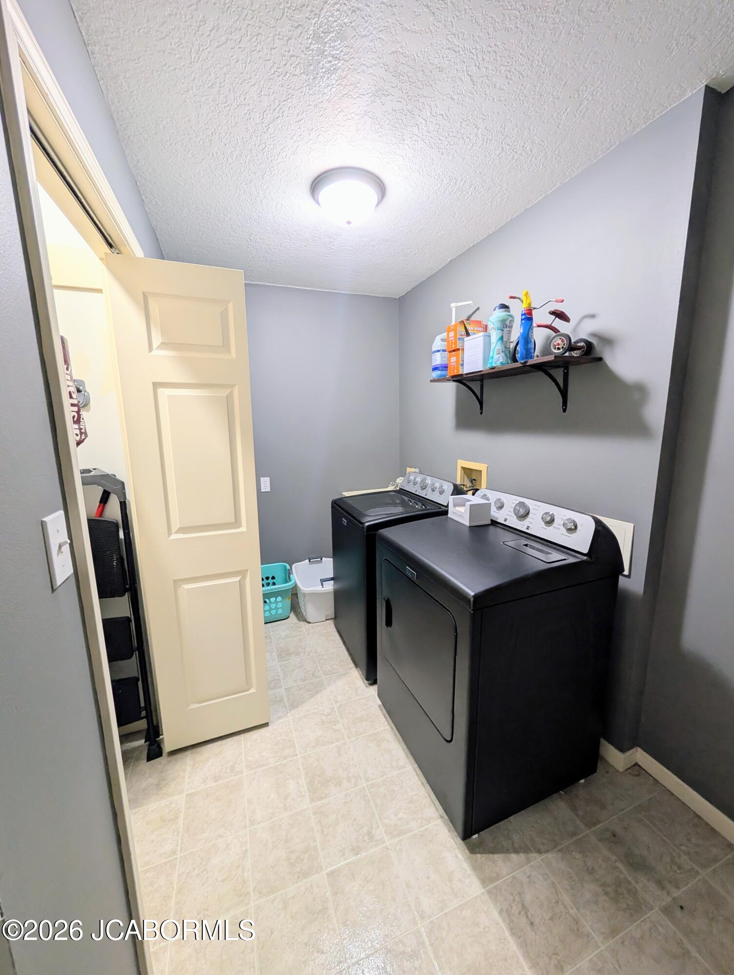 167 East Center Street Holts Summit, MO 65043 - Photo 20 of 54