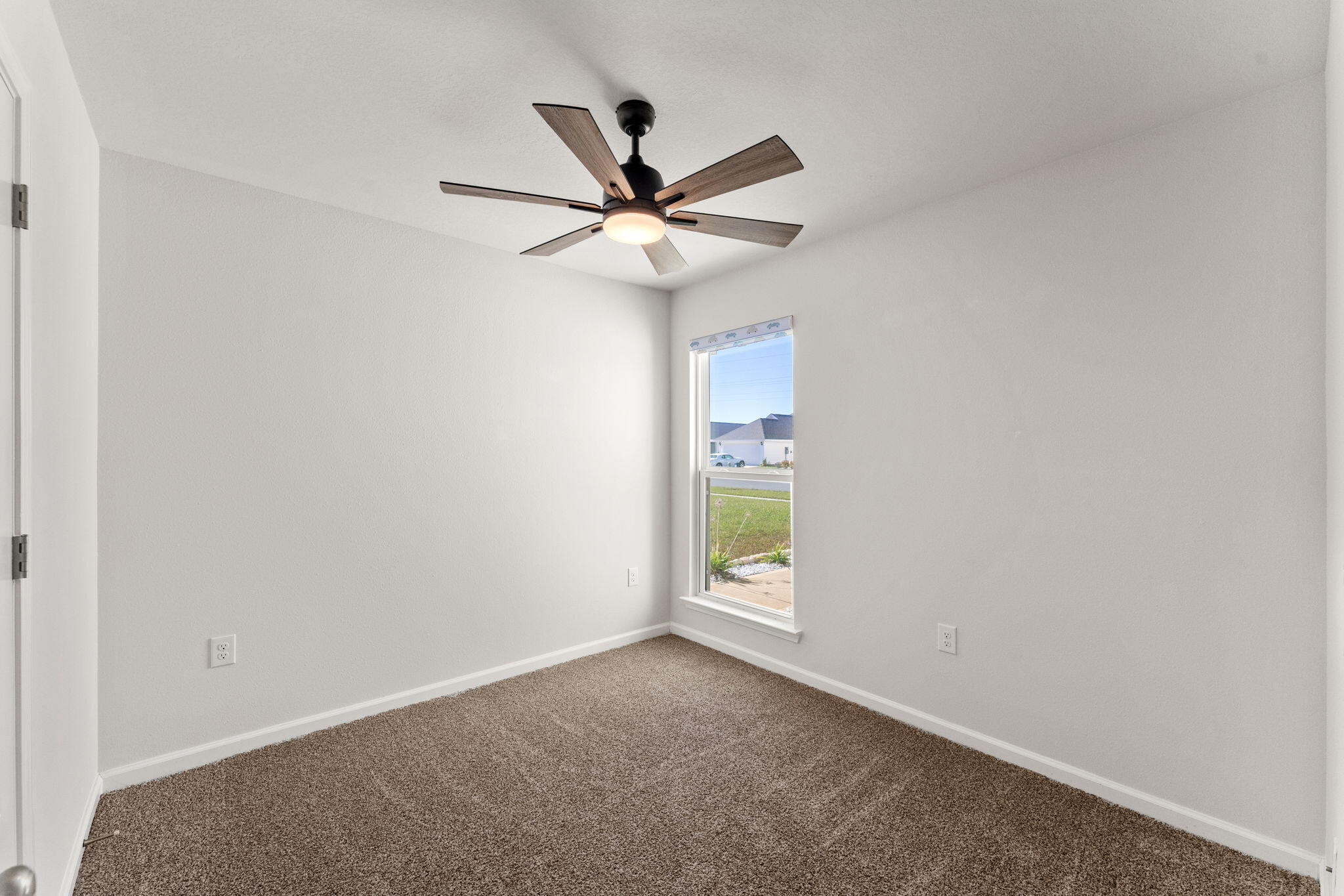 6570 Atkins Road Panama City, FL 32404 - Photo 17 of 50 wooden floor in an empty room