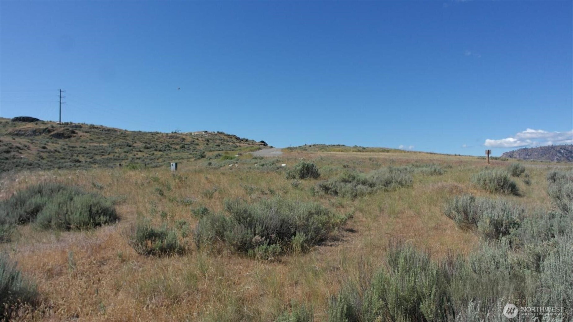 446 Plata Road Brewster, WA 98812 - Photo 10 of 32 a view of a dry yard