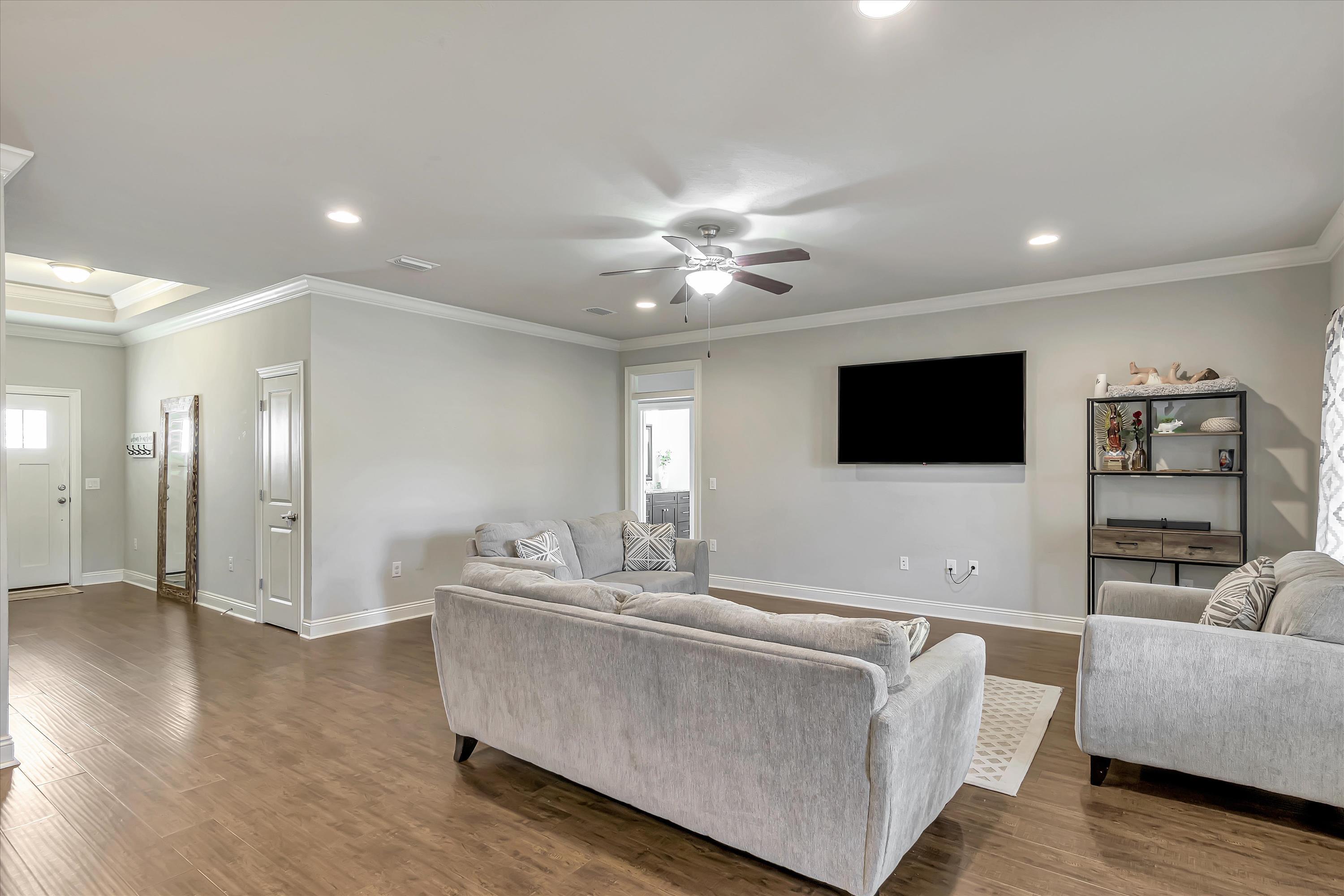 2187 Ranch Drive Navarre, FL 32566 - Photo 10 of 30 11_f8_2187RanchDr_012