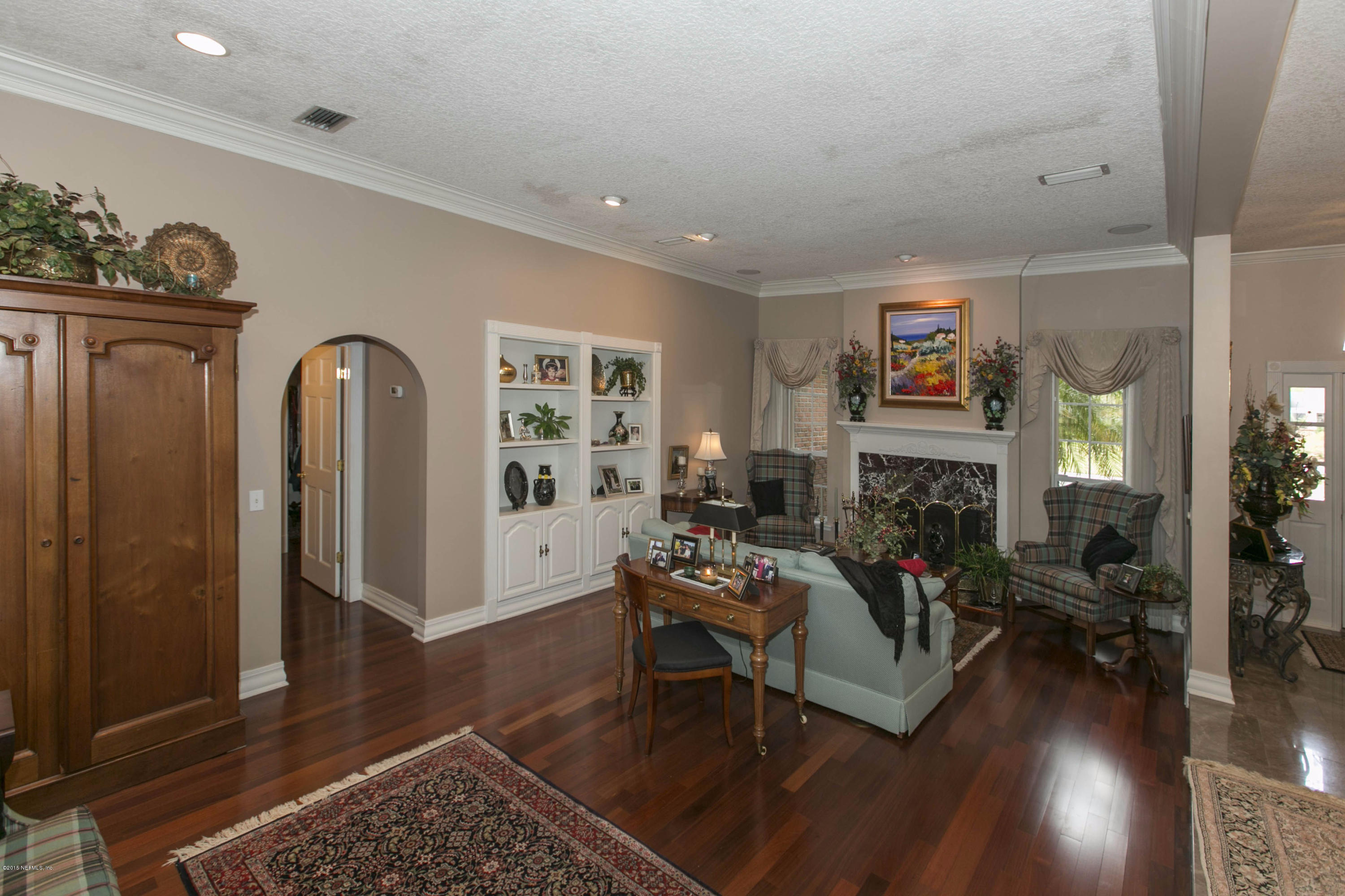 8287 Riding Club Road Jacksonville, FL 32256 - Photo 5 of 24 Living Room (3)