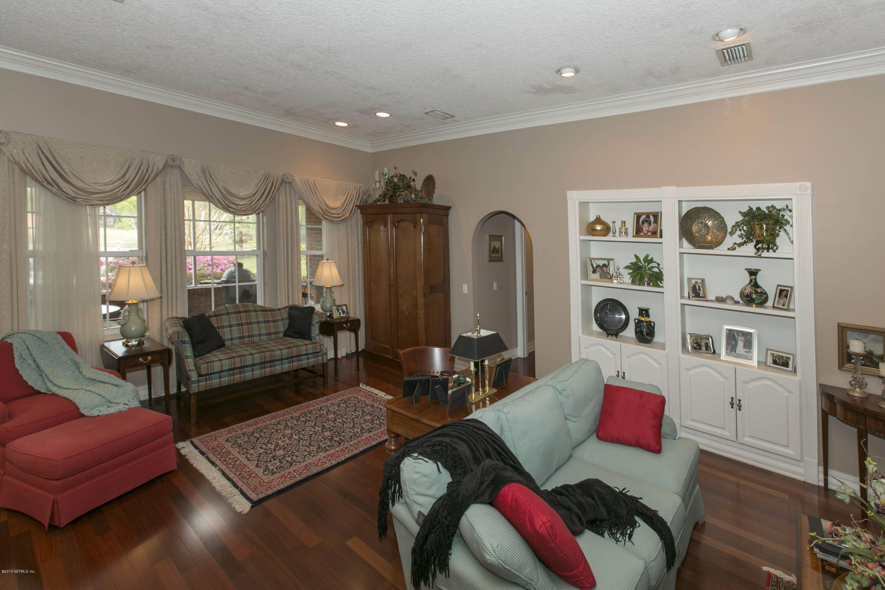 8287 Riding Club Road Jacksonville, FL 32256 - Photo 6 of 24 Living Room (4)