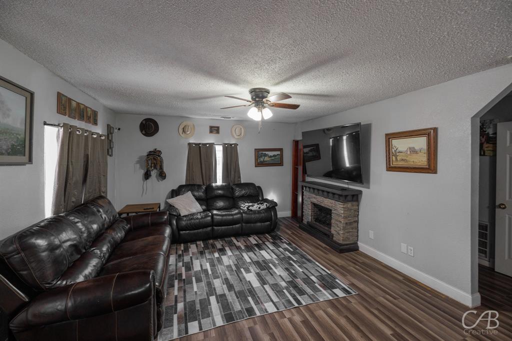 609 North 4th Street West Clyde, TX 79510 - Photo 5 of 26