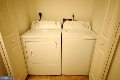 1007 Annapolis Road Odenton, MD 21113 - Photo 17 of 30 Full Bath with Laundry