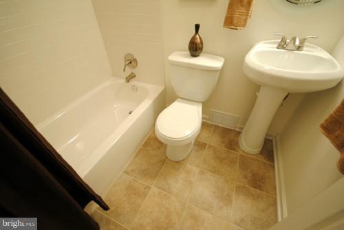 1007 Annapolis Road Odenton, MD 21113 - Photo 8 of 30 Full Bath on Main Level