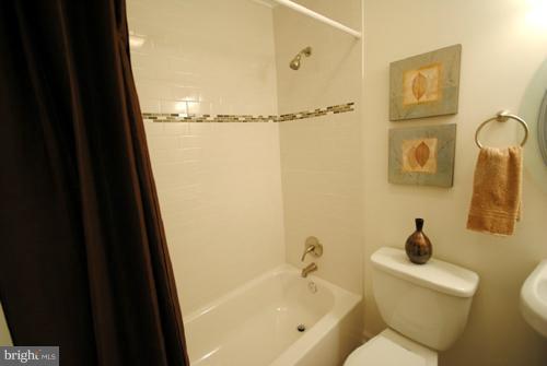 1007 Annapolis Road Odenton, MD 21113 - Photo 9 of 30 Full Bath on Main Level