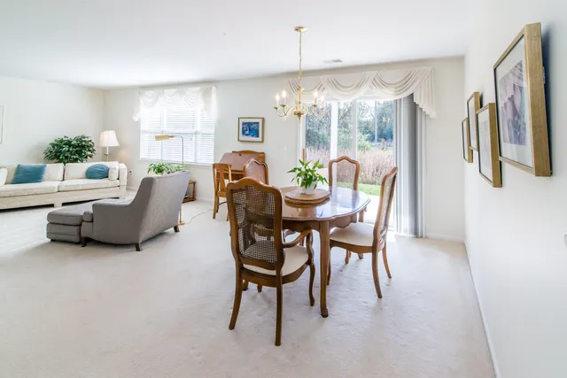 $305,000 | 728 Cobblestone Way, Chelsea, MI 48118