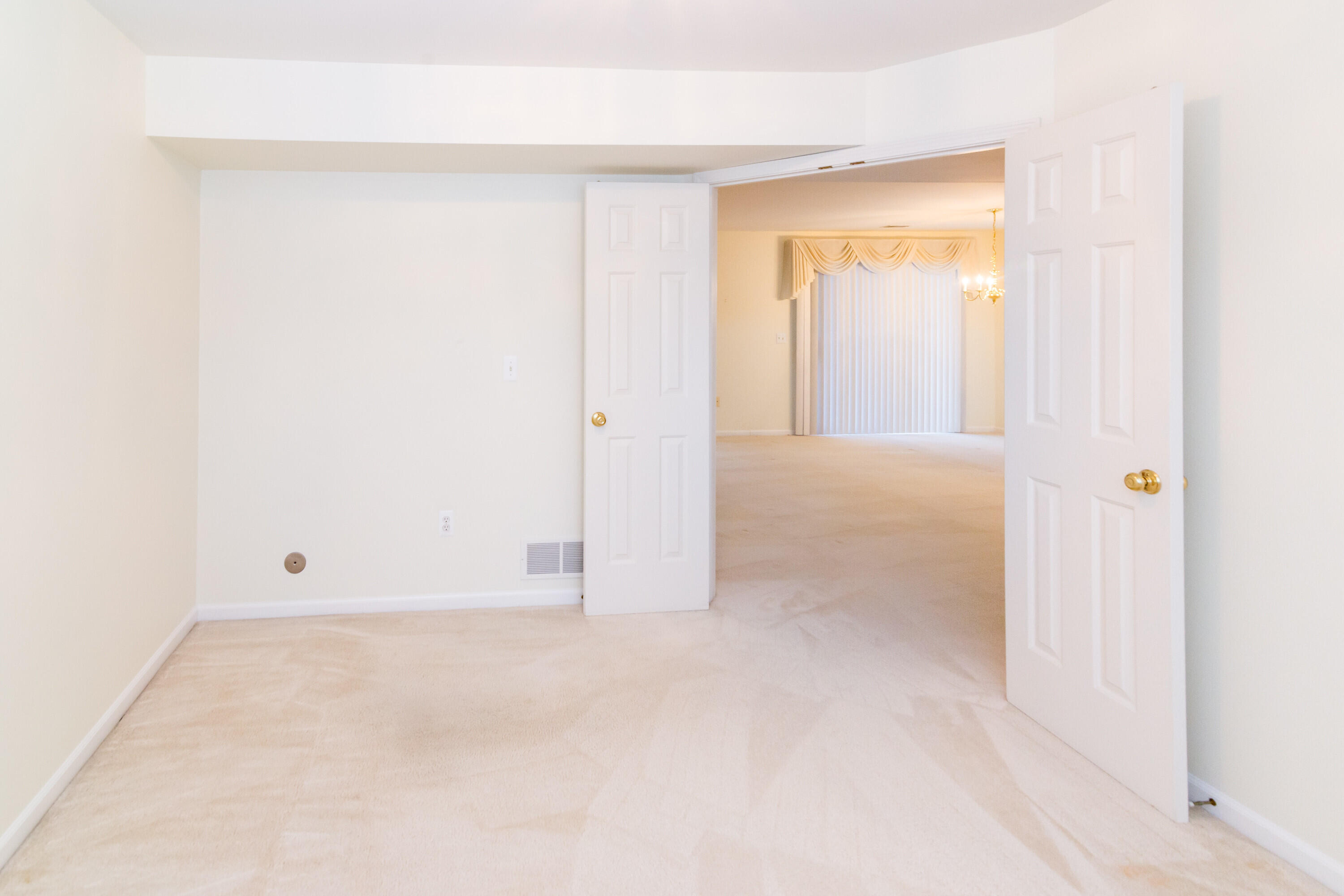 728 Cobblestone Way Chelsea, MI 48118 - Photo 17 of 37 011_25