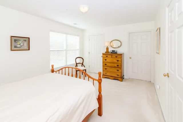 $305,000 | 728 Cobblestone Way, Chelsea, MI 48118