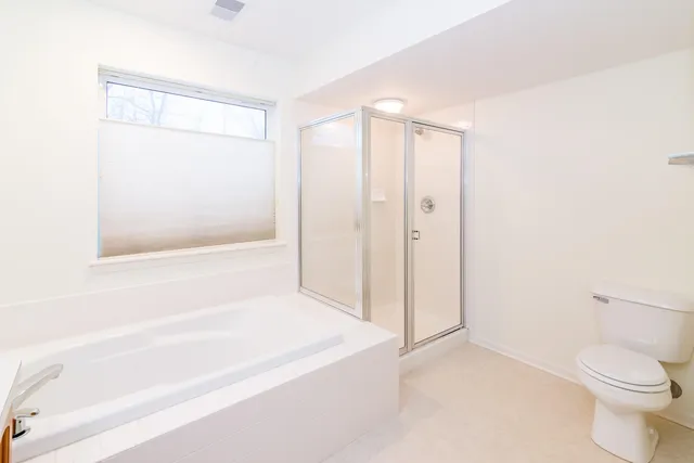 $305,000 | 728 Cobblestone Way, Chelsea, MI 48118