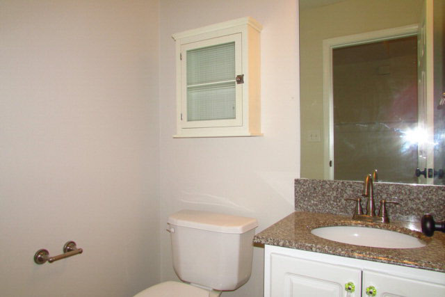 24602 Tarpon Lane Orange Beach, AL 36561 - Photo 20 of 40 Half Bath