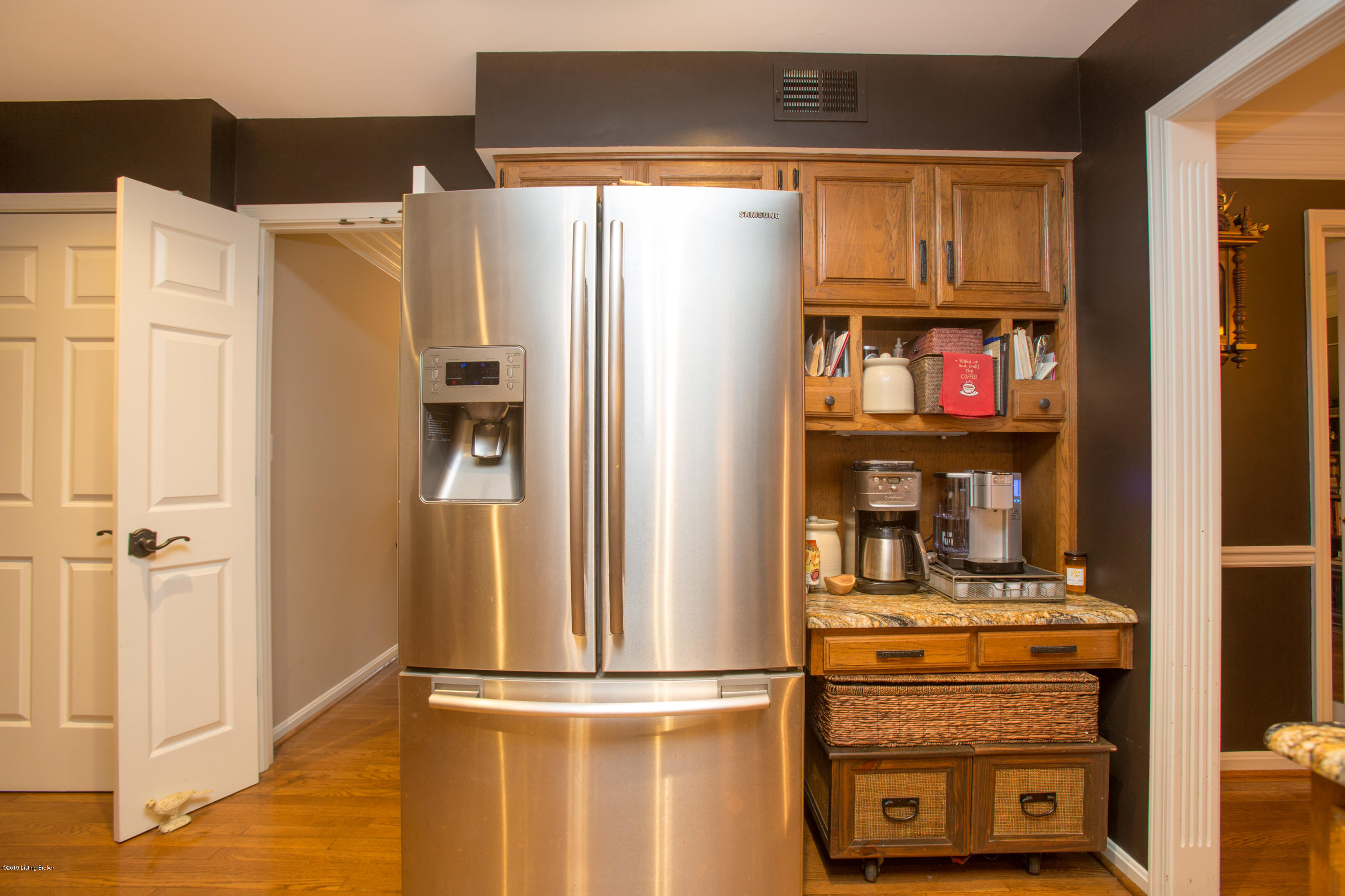 12515 Kirkham Road Louisville, KY 40299 - Photo 10 of 32 015