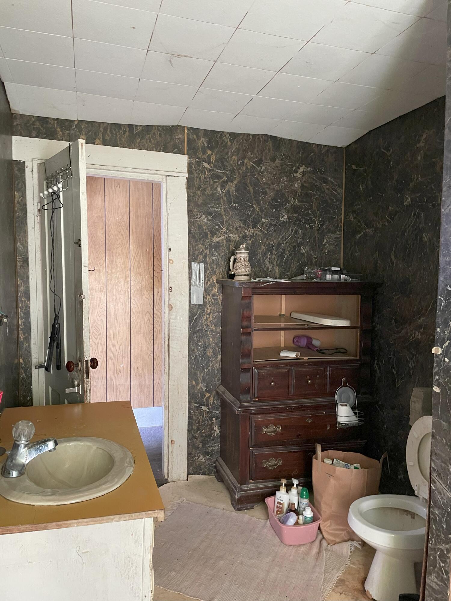 393 Front Street Richmond, ME 04357 - Photo 11 of 26 IMG_6747