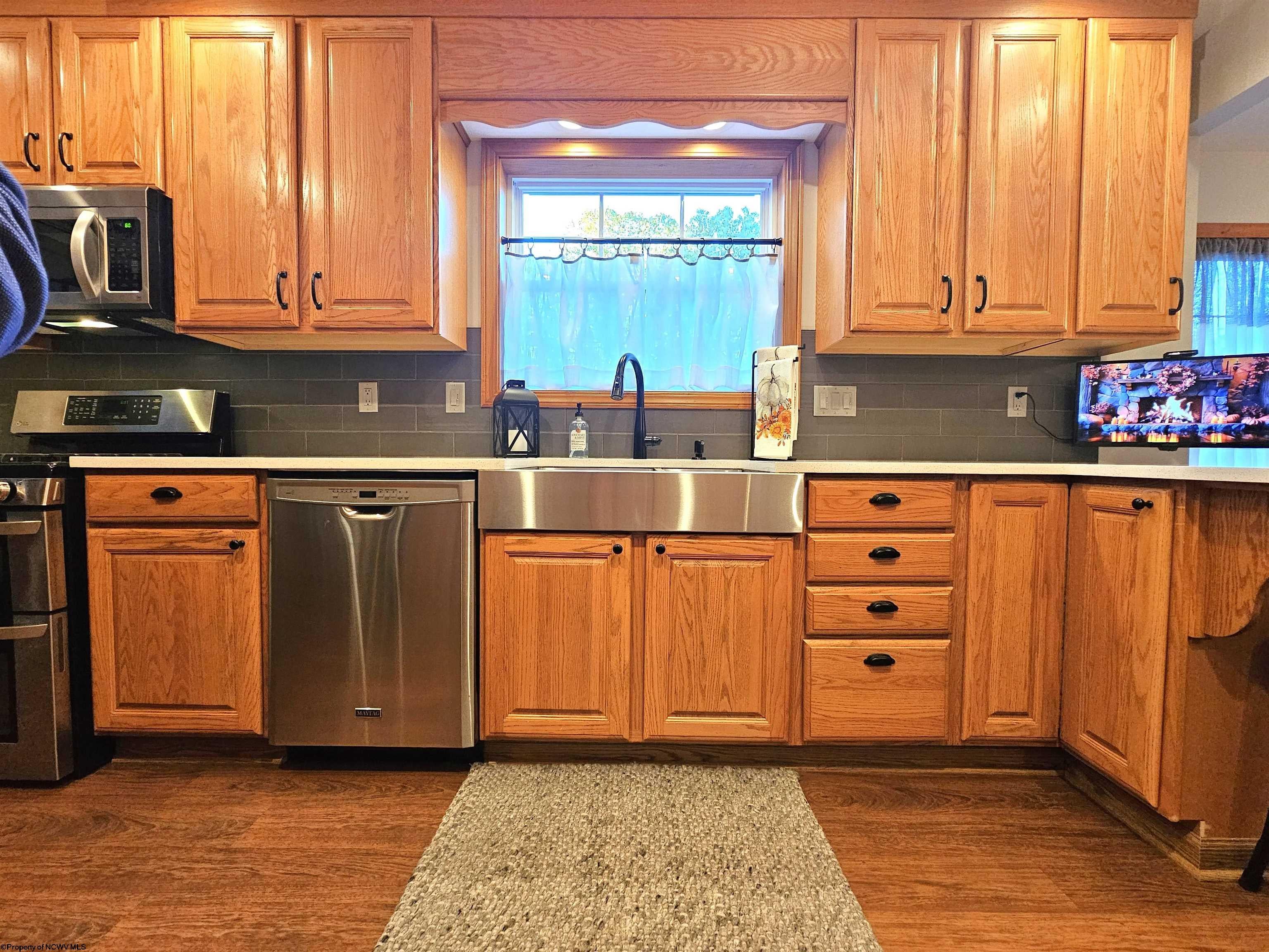 296 East Grafton Road Fairmont, WV 26554 - Photo 12 of 50 Gallery Image 12