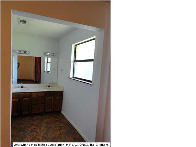 9043 Burnside Road Erwinville, LA 70729 - Photo 7 of 12 Gallery Image 7