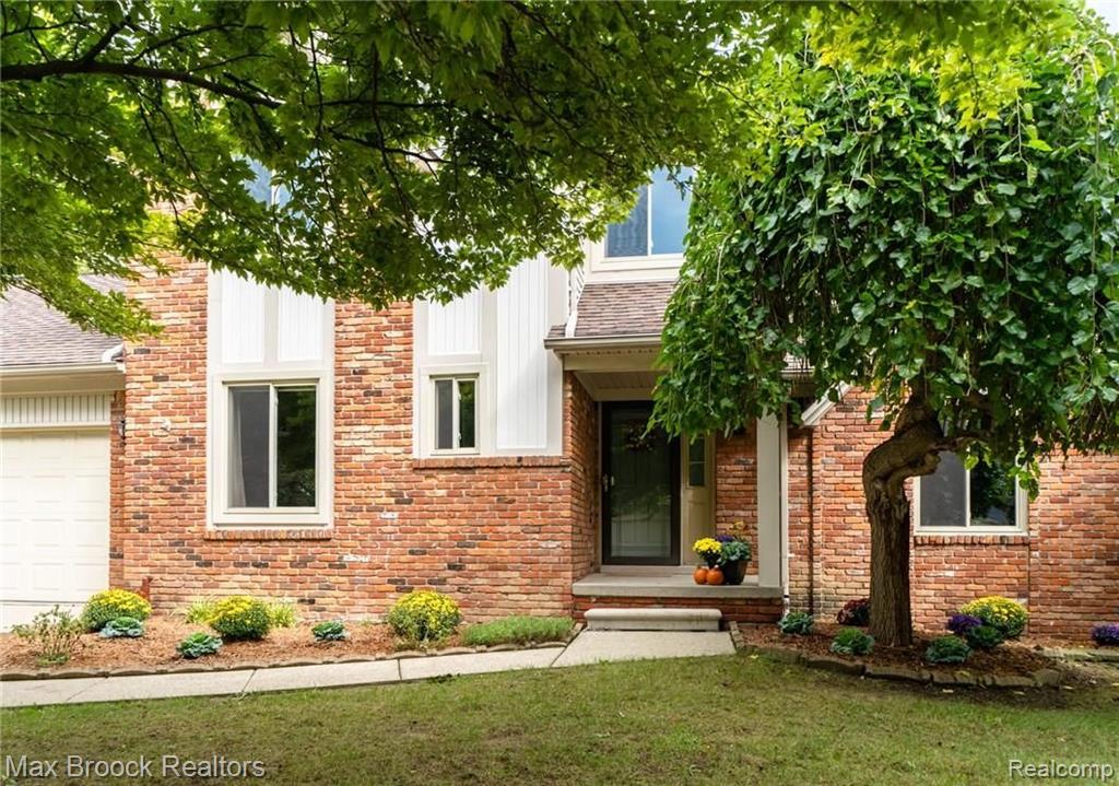 2281 Norton Road Rochester Hills, MI 48307 - Photo 1 of 37