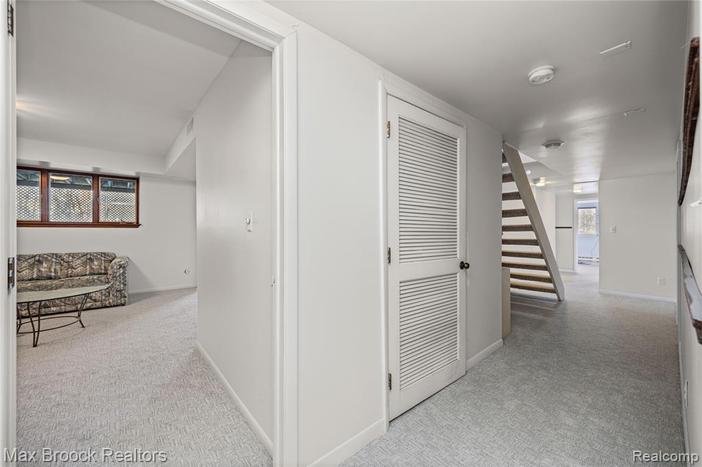 35550 Pleasant Valley Road Farmington Hills, MI 48331 - Photo 40 of 86 Gallery Image 40