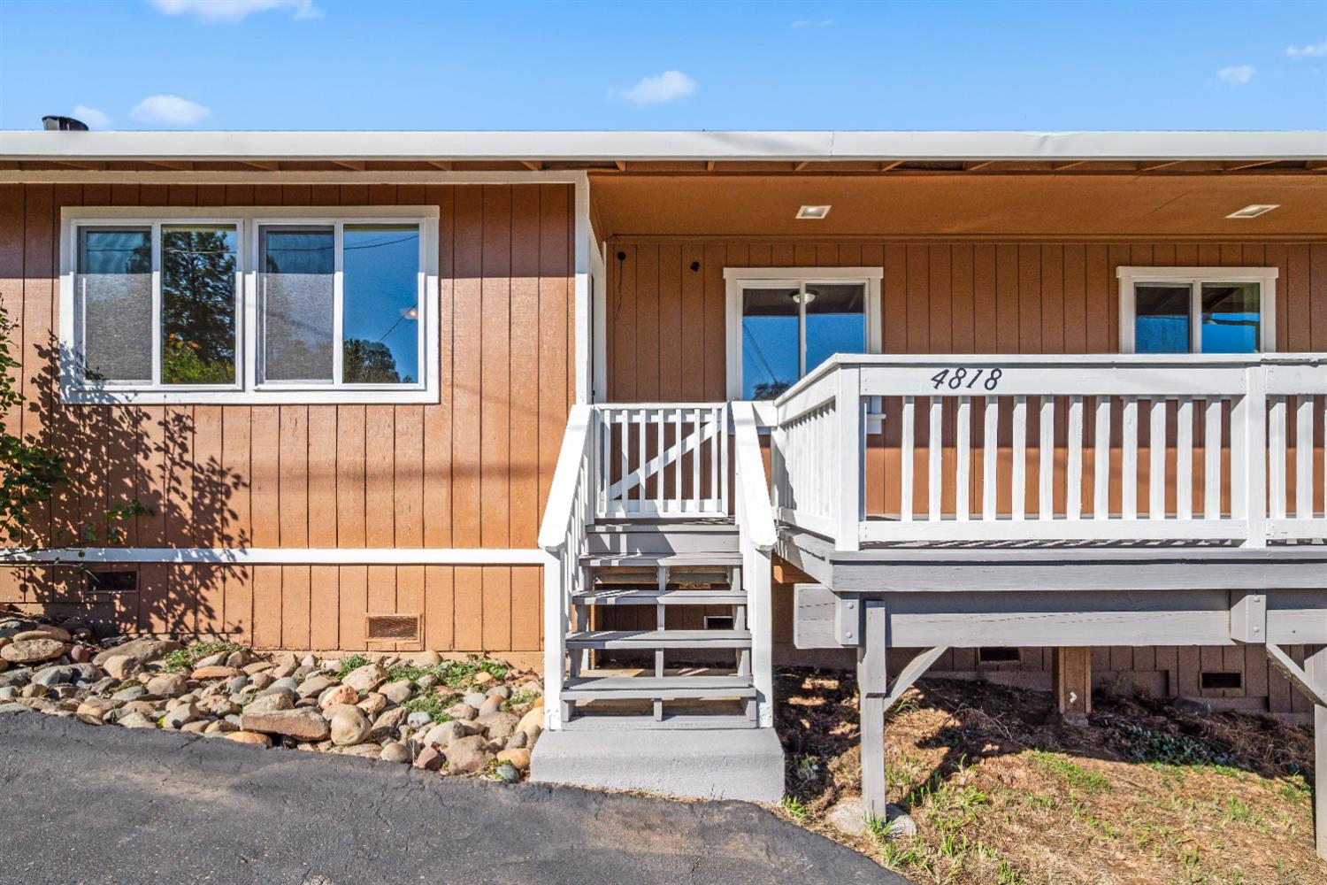 4818 Fall Street El Dorado, CA 95623 - Photo 2 of 31 front view of a house with a balcony