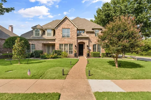 $949,000 | 4821 Ravendale Drive, Richardson, TX 75082