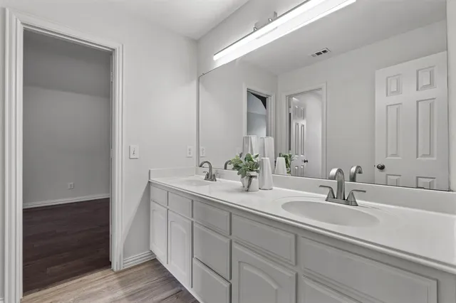 $949,000 | 4821 Ravendale Drive, Richardson, TX 75082