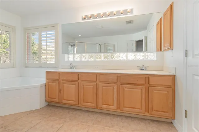 $700,000 | 729 Strihal Loop, Oakland, FL 34787