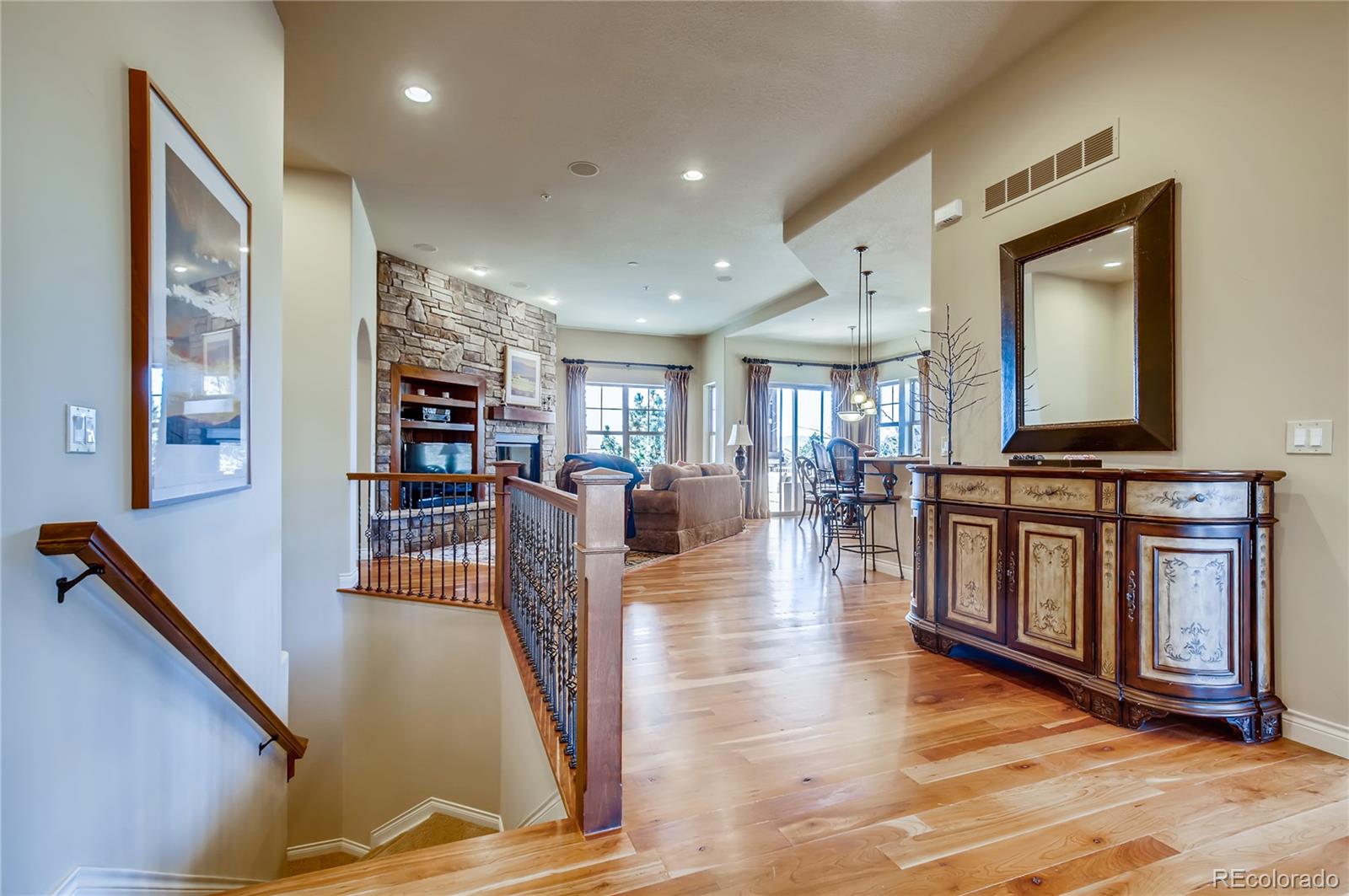 4356 Chateau Ridge Road Castle Rock, CO 80108 - Photo 5 of 27 Gallery Image 5