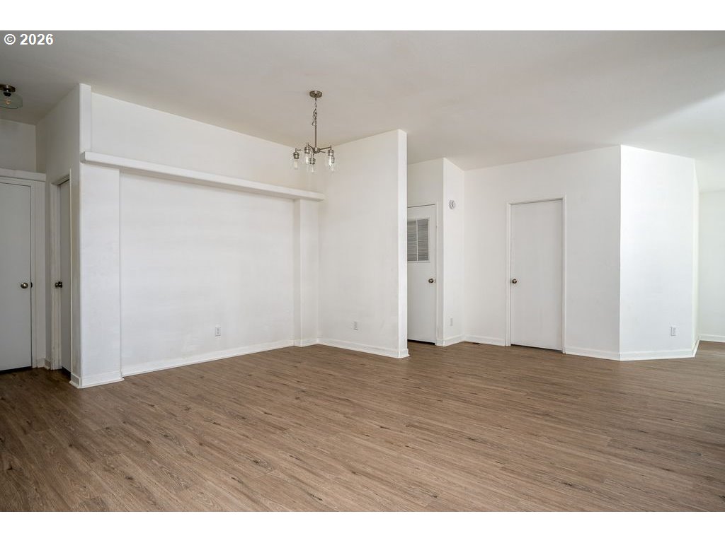27561 South Ringo Road Mulino, OR 97042 - Photo 12 of 48