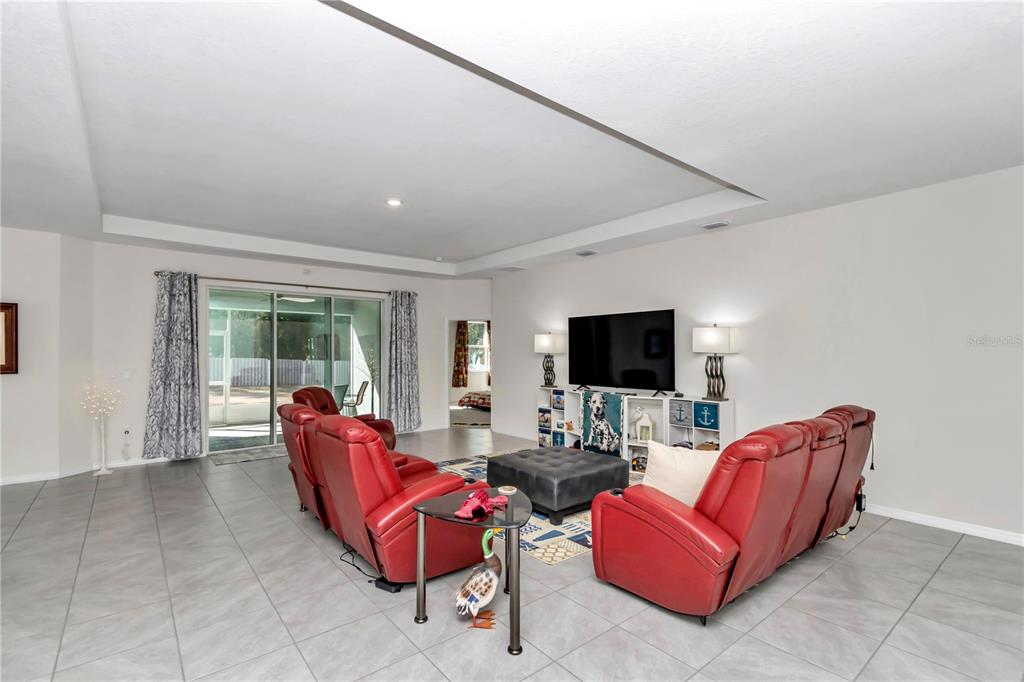 1320 Southeast 63rd Ct Road Ocala, FL 34472 - Photo 6 of 29