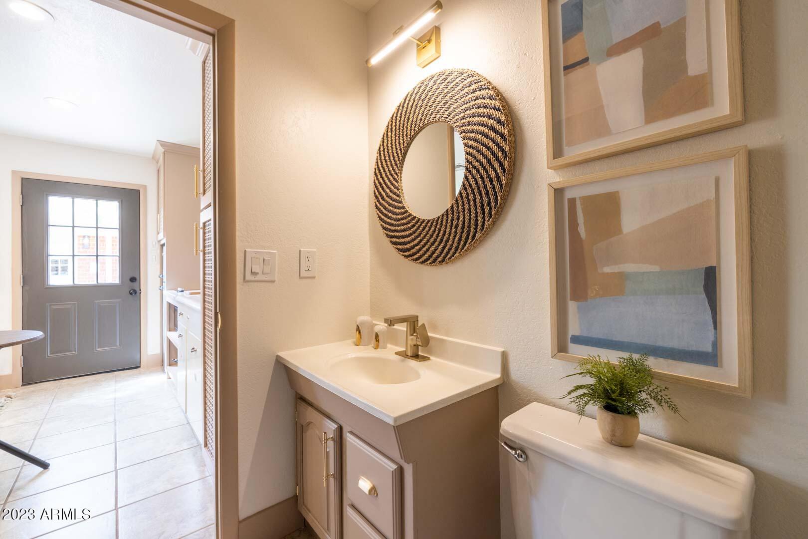 302 West Granada Road Phoenix, AZ 85003 - Photo 73 of 81 Guest House Bathroom