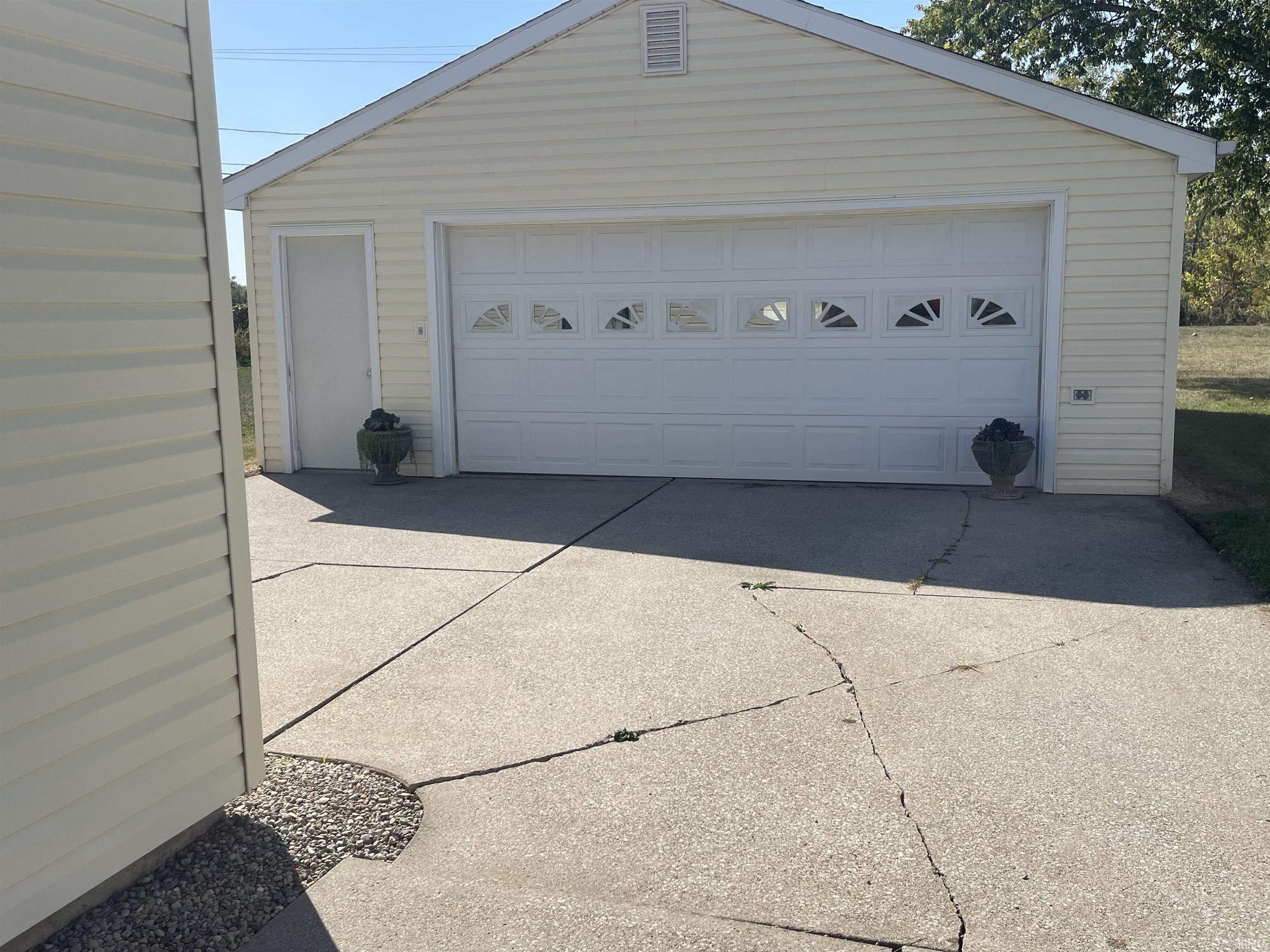 2215 St Louis Avenue Fort Wayne, IN 46819 - Photo 3 of 15