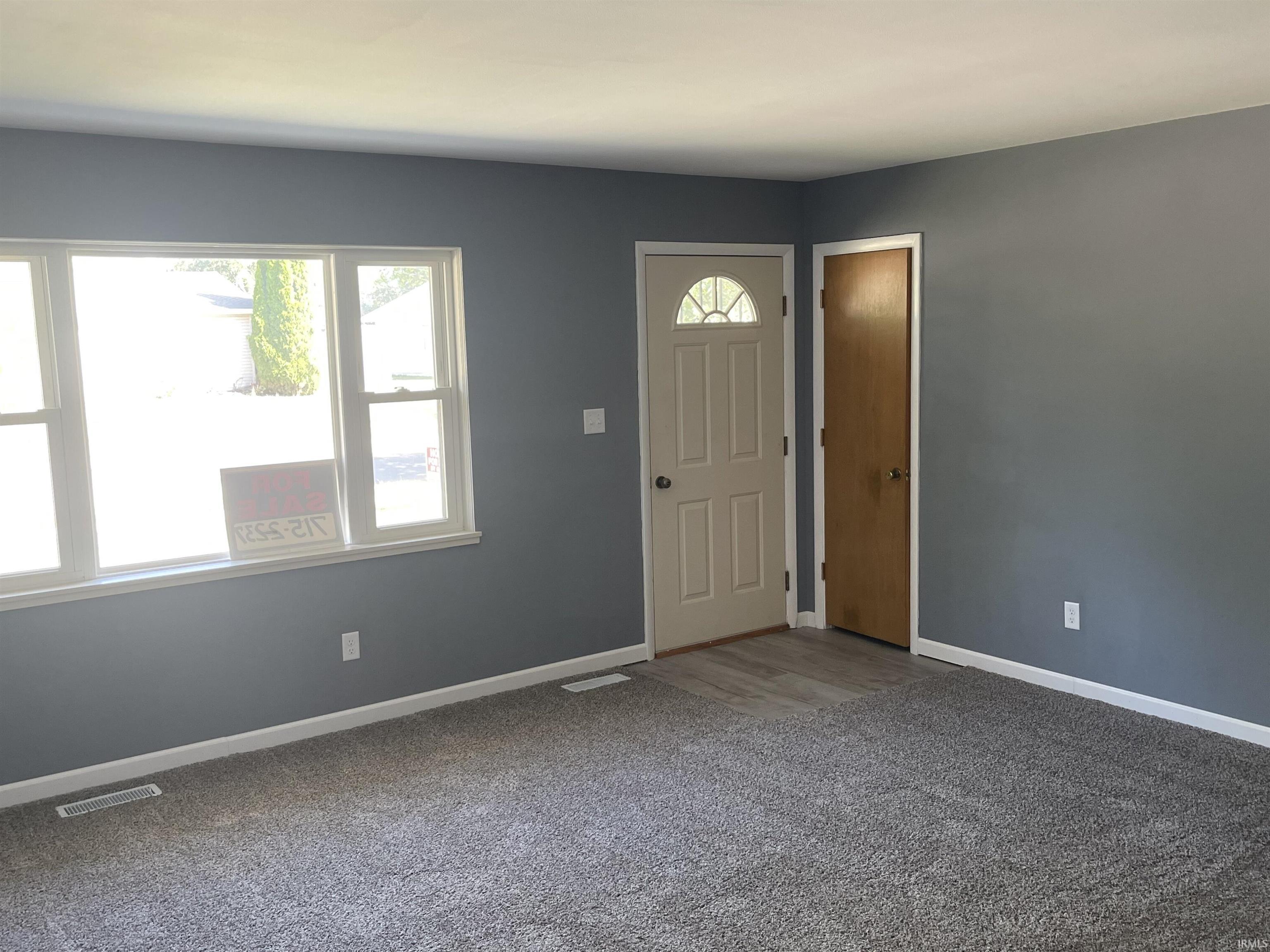 2215 St Louis Avenue Fort Wayne, IN 46819 - Photo 5 of 15