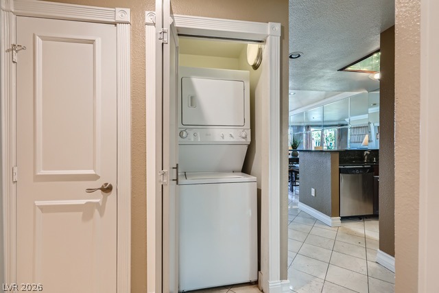 270 East Flamingo Road, Unit 315 Las Vegas, NV 89169 - Photo 10 of 11 A dedicated laundry closet with a stacked washer and dryer maximizes space.