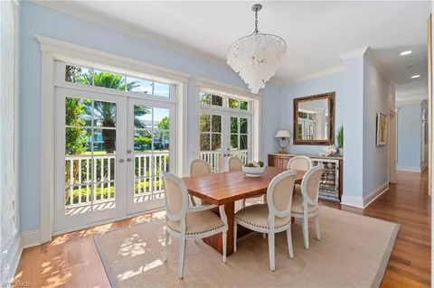 $4,950,000 | 645 Broad Avenue South, Naples, FL 34102