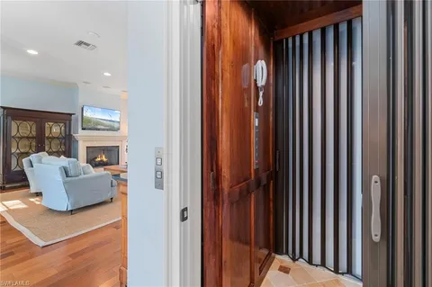 $4,950,000 | 645 Broad Avenue South, Naples, FL 34102