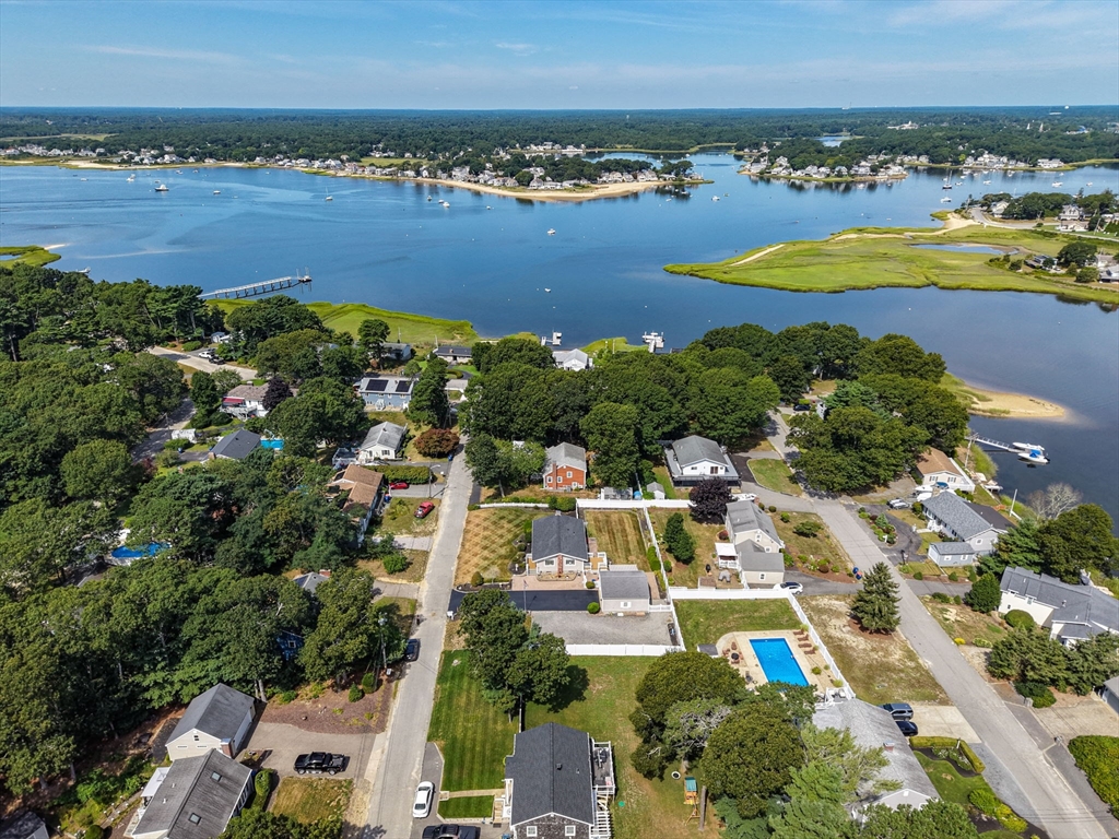 6 Robinhood Road Wareham, MA 02571 - Photo 38 of 40 Gallery Image 38
