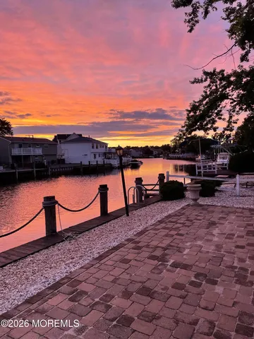 $650,000 | 126 Royal Drive, Brick, NJ 08723