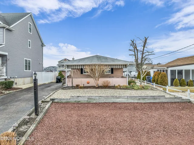 $650,000 | 126 Royal Drive, Brick, NJ 08723