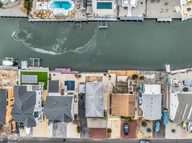 $650,000 | 126 Royal Drive, Brick, NJ 08723