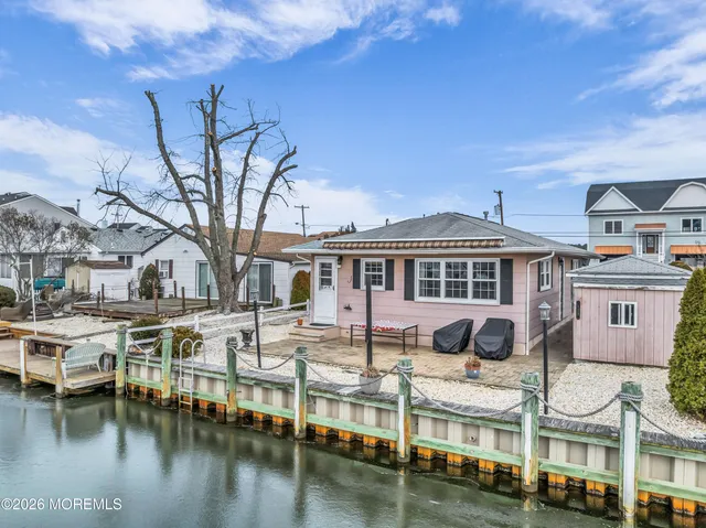 $650,000 | 126 Royal Drive, Brick, NJ 08723