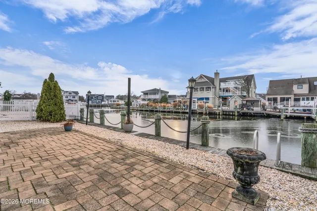 $650,000 | 126 Royal Drive, Brick, NJ 08723