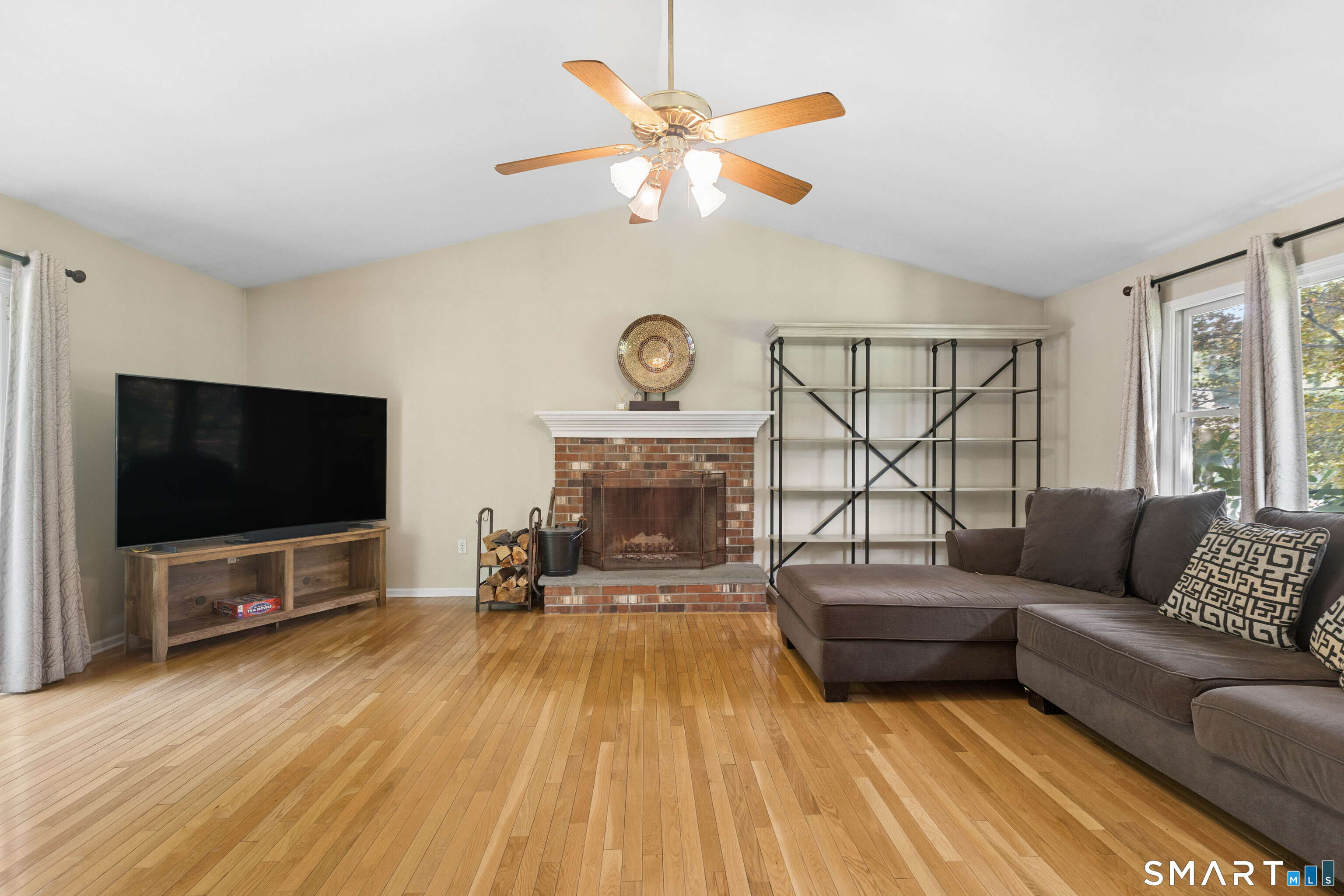 47 Autumn Ridge Road Shelton, CT 06484 - Photo 10 of 40