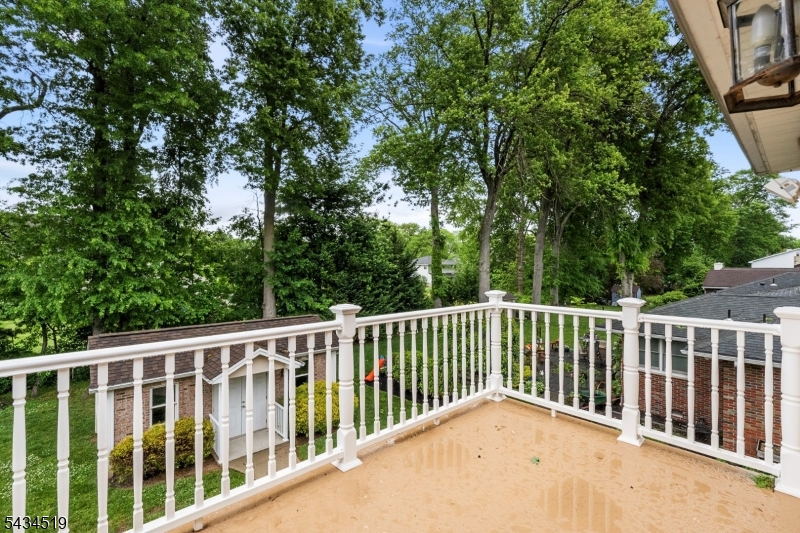 19 Fairview Road Clark, NJ 07066 - Photo 33 of 48