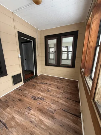 $2,500 | 173 Mansion Street, Unit 2, Poughkeepsie, NY 12601