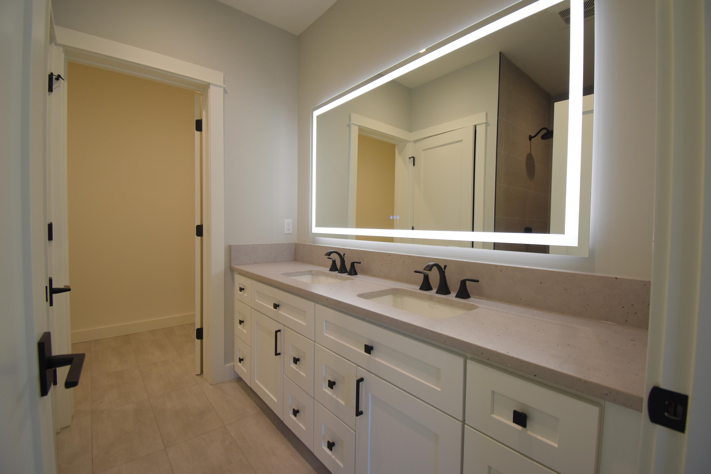 1410 Silver Star Drive Hailey, ID 83333 - Photo 13 of 21 Dual Vanities