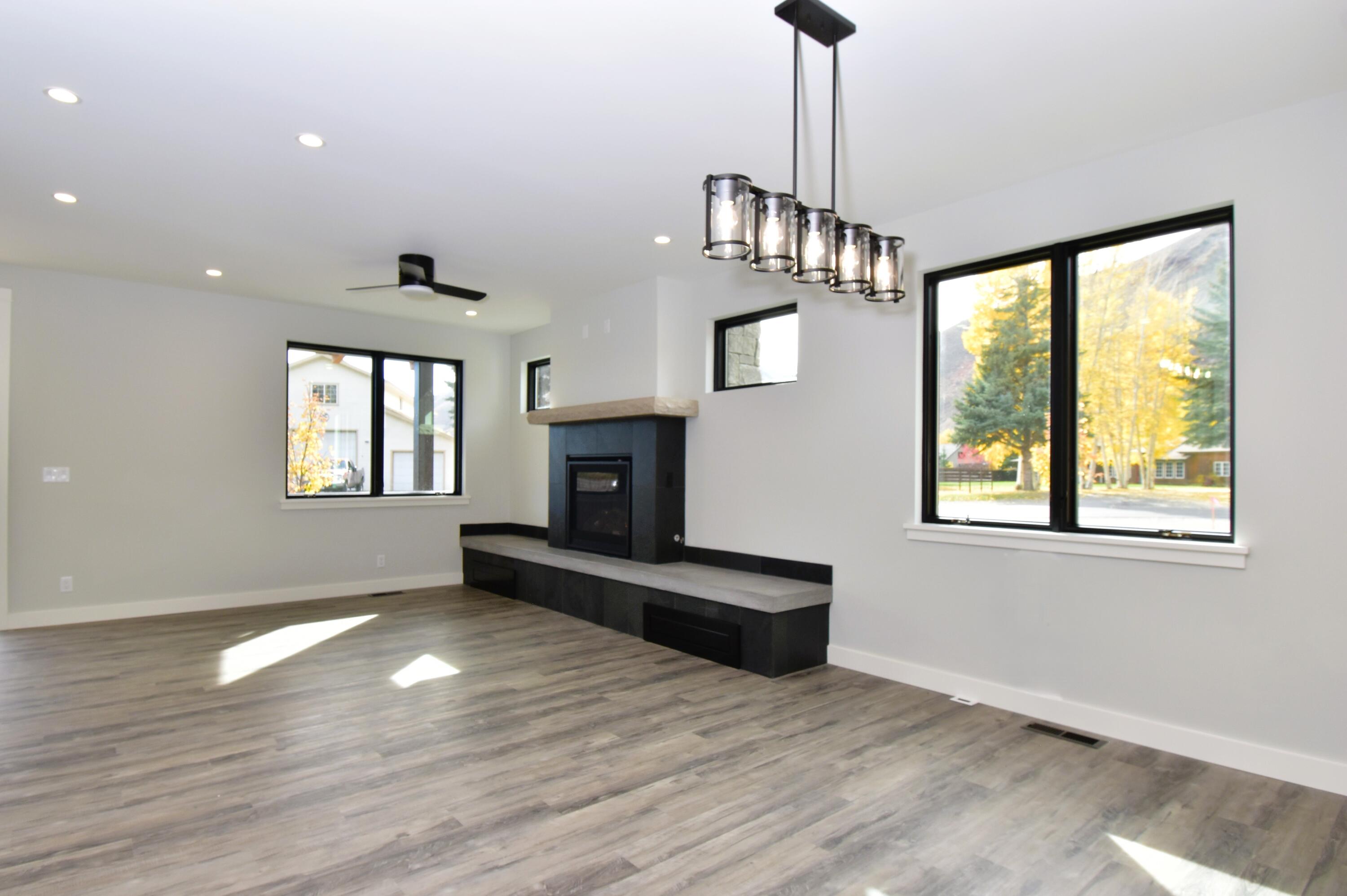 1410 Silver Star Drive Hailey, ID 83333 - Photo 5 of 21 Dining Area and Living Room